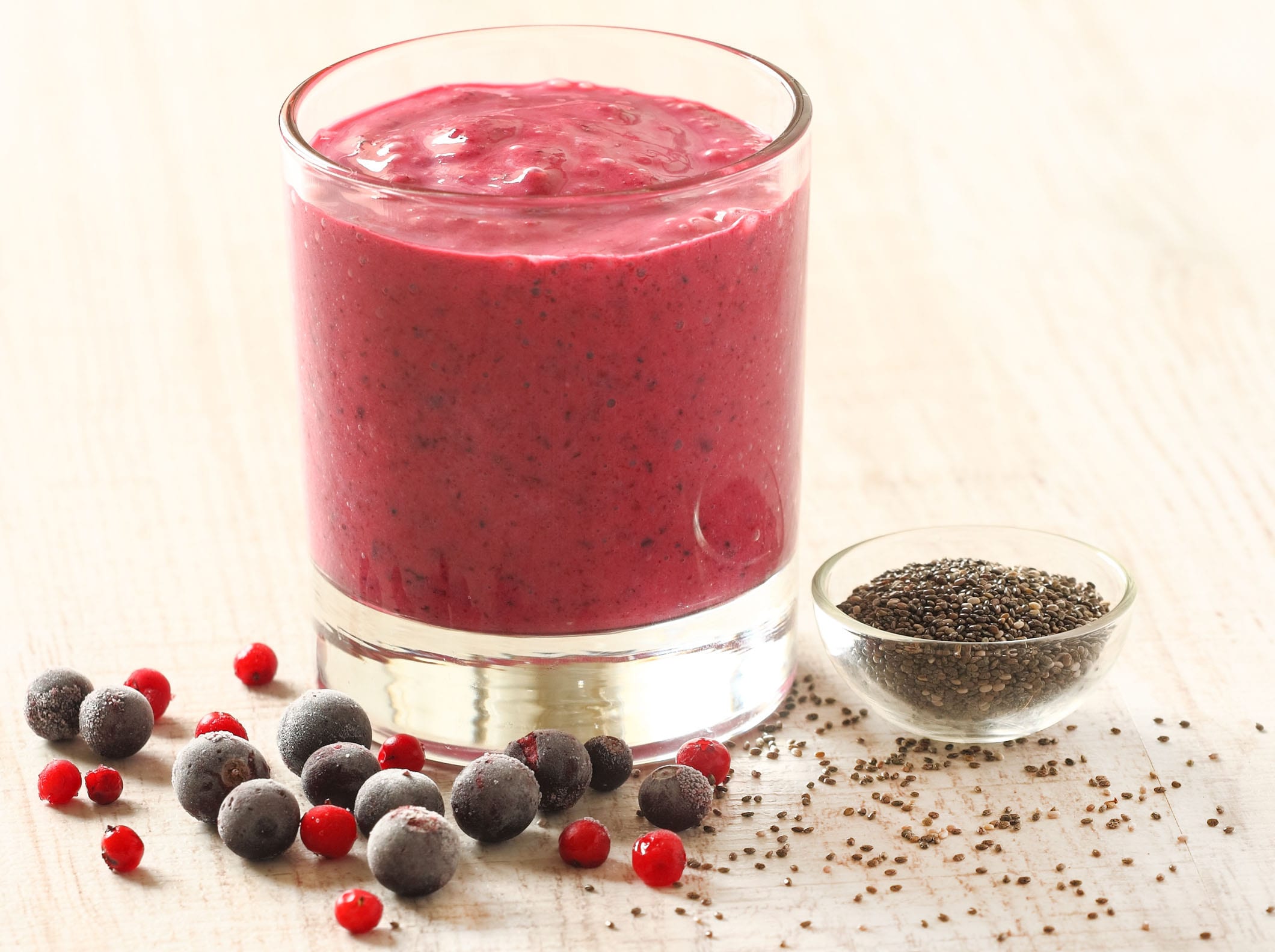 chia-seed-smoothie_adobestock_77942716_cropped